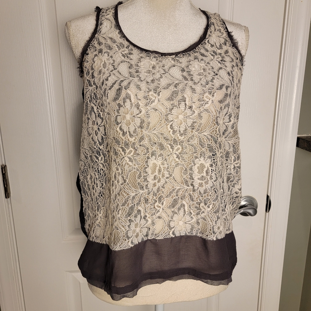 Simply vera wang lace tank top